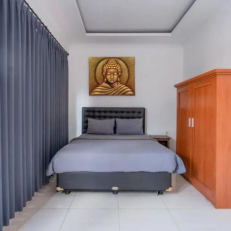 Ceria Guesthouse Seminyak Mitra Reddoorz Eksteriør billede