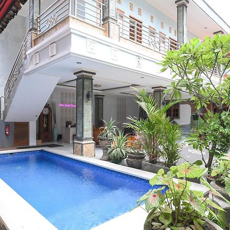 Ceria Guesthouse Seminyak Mitra Reddoorz Eksteriør billede