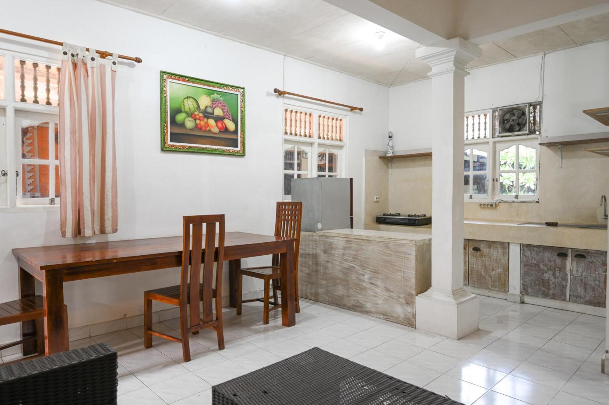 Ceria Guesthouse Seminyak Mitra Reddoorz Eksteriør billede